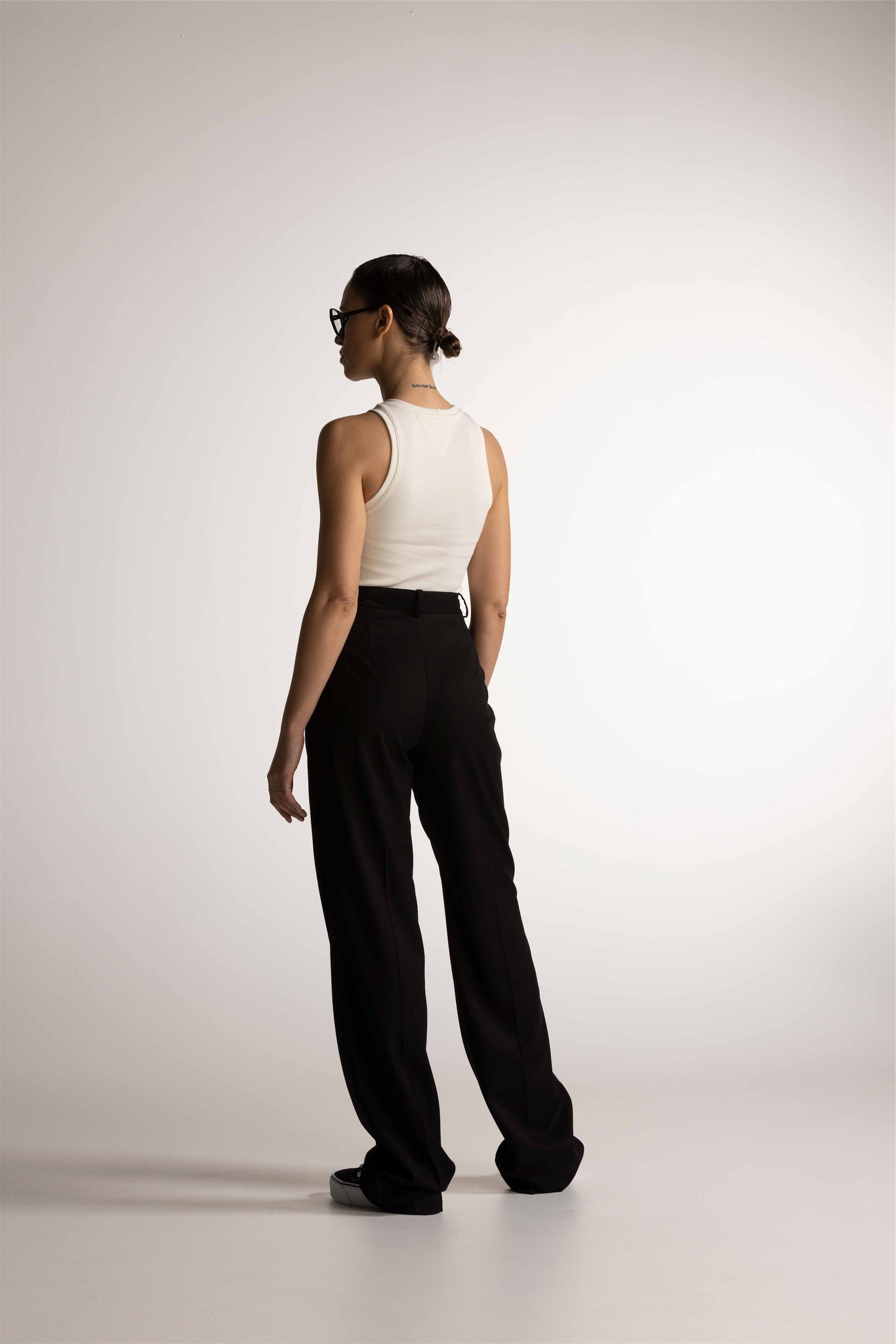PIXIE WON'T PLAY GENTLELADY TROUSERS BLACK WARM STYLISH WOOL SILK FABRIC CLASSIC DESIGN VERSATILE PROFESSIONAL ATTIRE SPRING SUMMER FALL WINTER FASHION SOPHISTICATED BUSINESS CASUAL FASHION - FORWARDS TIMELESS WARDROBE STAPLE SUSTAINABLE LUXURY CAPSULE COLLECTION ESSENTIALS ELEGANT STRAIGHT CUT