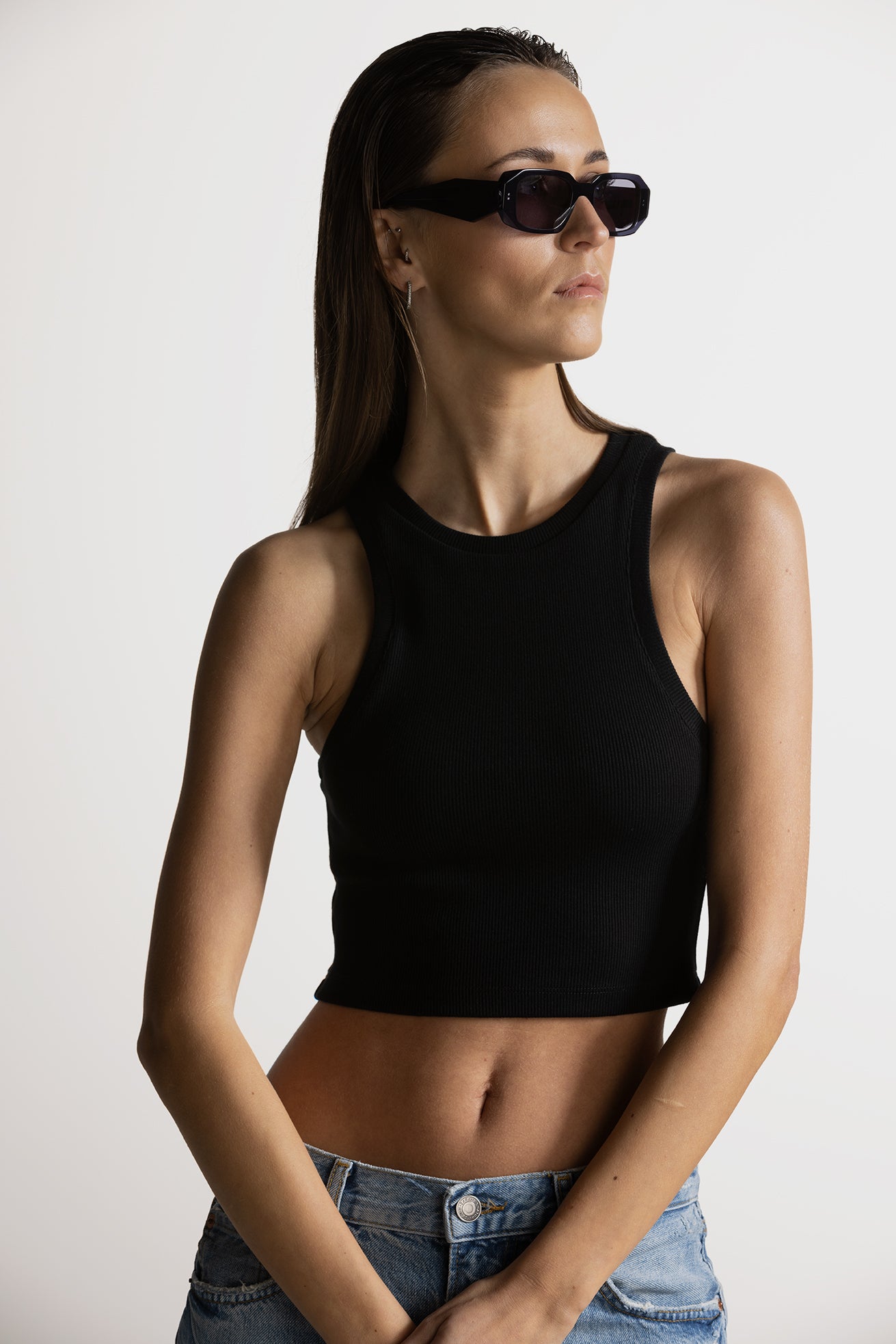 PIXIE WON'T PLAY CROFT CROP TOP RIBBED BLACK ORGANIC COTTON SUSTAINABLE FASHION WEAR WITHOUT BRA LUXURY SLEEVELESS STYLISH COMFORTABLE BREATHABLE FABRIC VERSATILE RELAXED FIT SOFT TRENDY SUMMER AUTUMN WINTER SPRING WEAR CASUAL OUTFIT WORKOUT LAYERING VARIOUS COLORS FASHIONABLE MUST-HAVE 